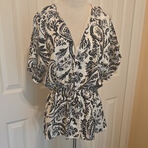 Alice + Olivia Silk Cold Shoulder Top Sz M
